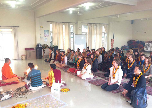 200 hour yoga courses in rishikesh